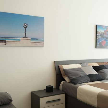 Homega - City Center New Apartment Bari Eksteriør billede