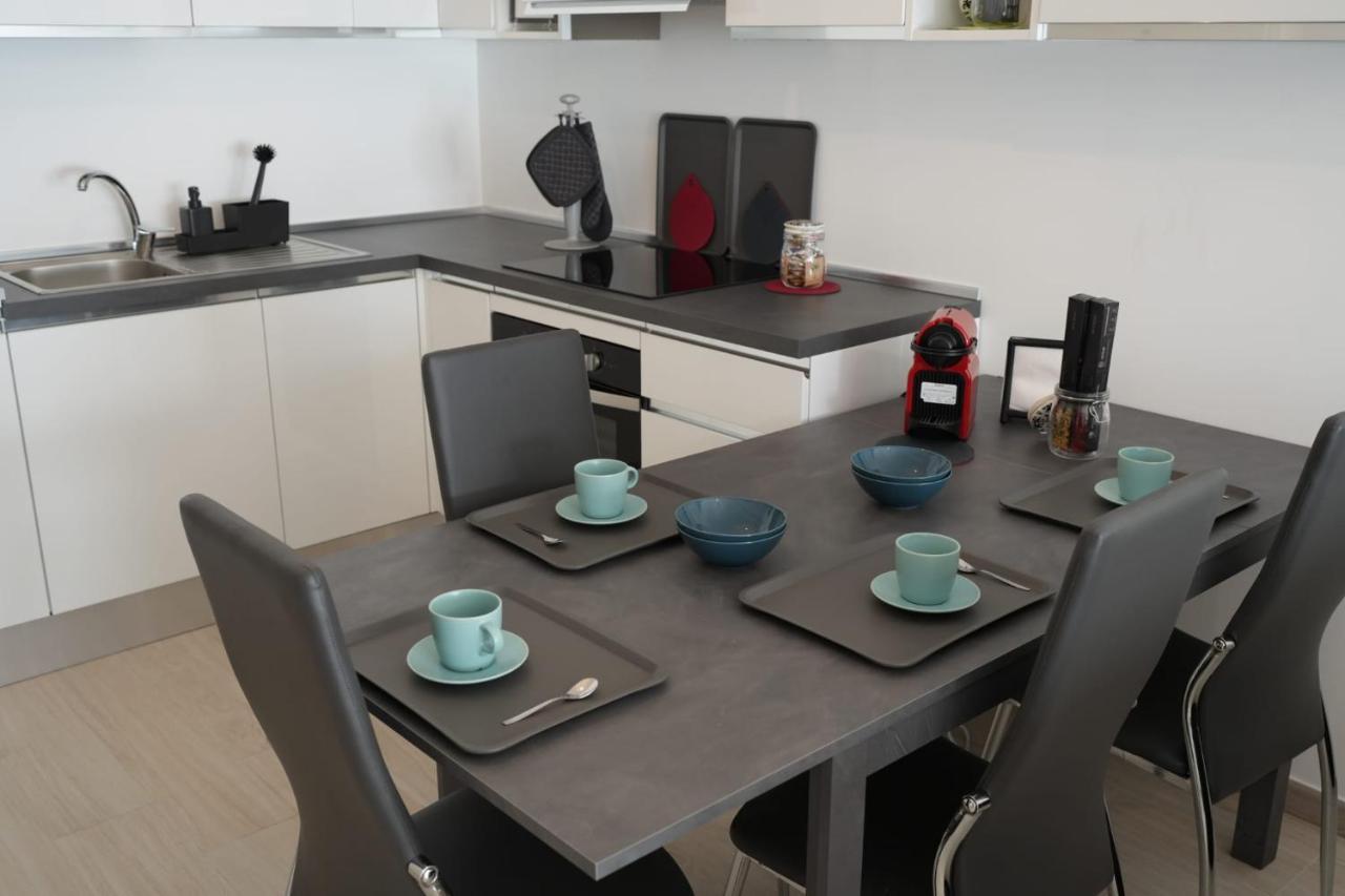 Homega - City Center New Apartment Bari Eksteriør billede