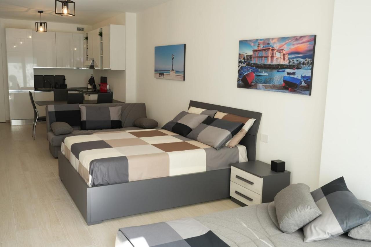 Homega - City Center New Apartment Bari Eksteriør billede
