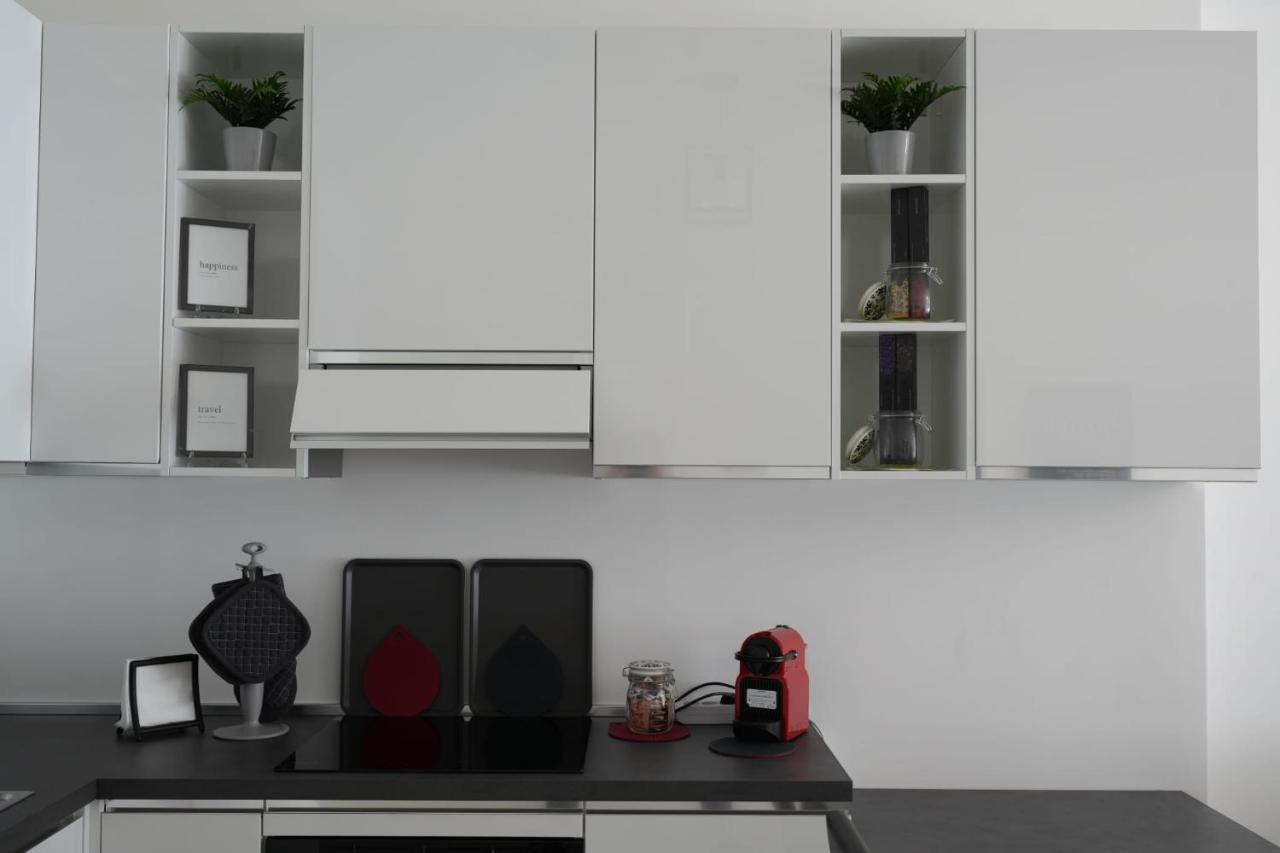 Homega - City Center New Apartment Bari Eksteriør billede